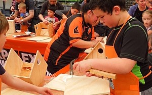 Kids DIY at Mitre10